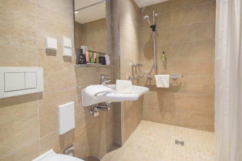 Gda Hotel Am Schlosspark Бад-Хомбург-фор-дер-Хёэ Экстерьер фото