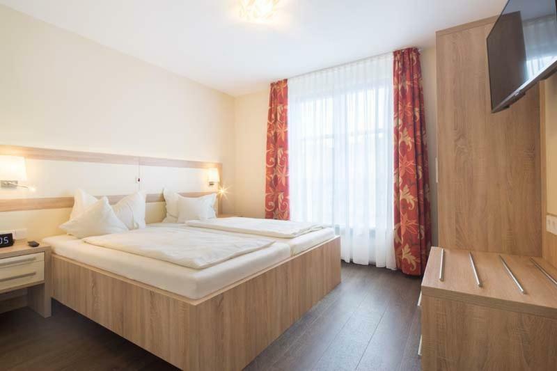 Gda Hotel Am Schlosspark Бад-Хомбург-фор-дер-Хёэ Экстерьер фото